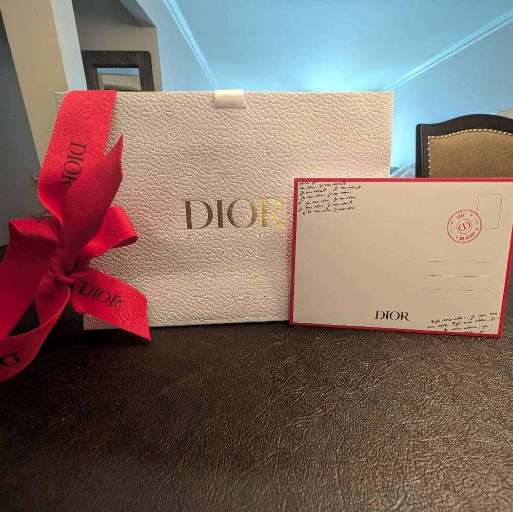 Designer Gift Bag Bundle – Dior, Gucci, Kith & More | Luxury Packaging Set - Picture 2 of 14